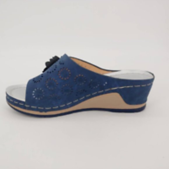 Yasirun Womens Slide Sandals Blue Floral Applique Wedge Heels Slip Ons 41 New - Picture 2 of 9